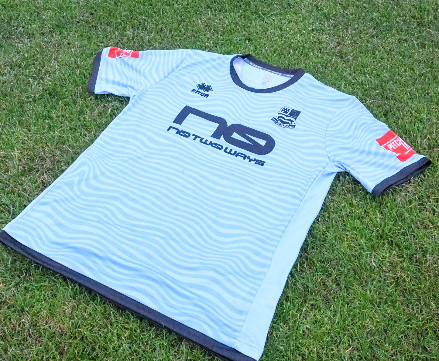 Farnham Town 24/25 Away Shirt